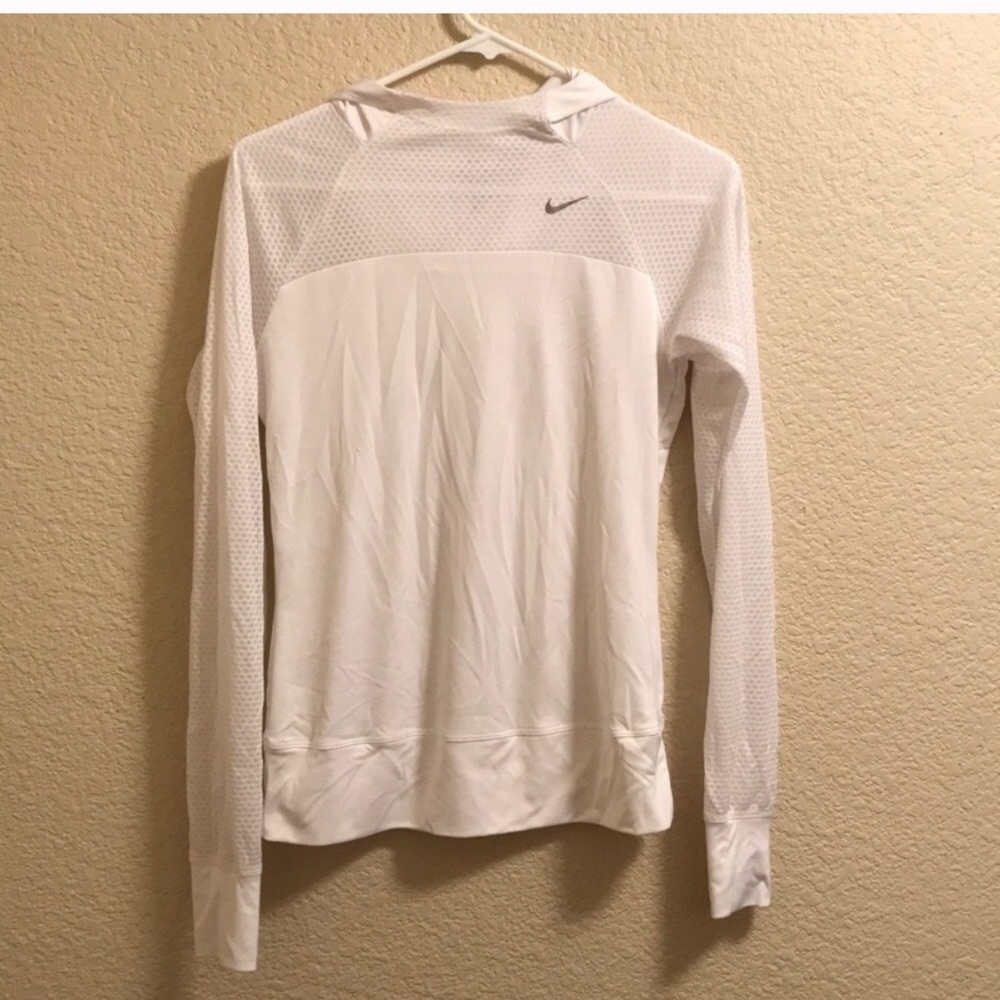NIKE DRY FIT LONG SLEEVE